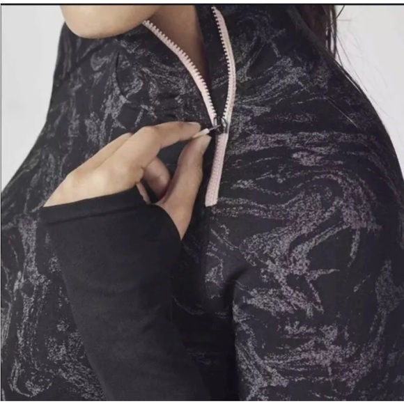 FABLETICS AMELIA RUNNING JACKET - Picture 5 of 14